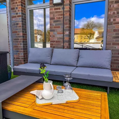 Boho Chic In Town Center *