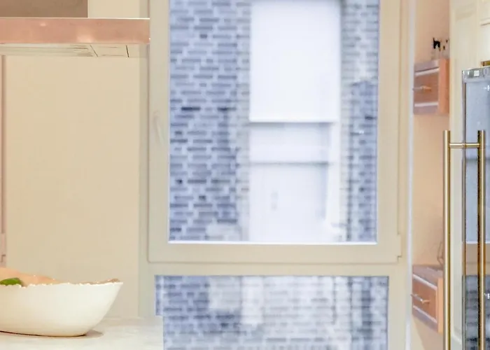 Boho Chic In Town Center *