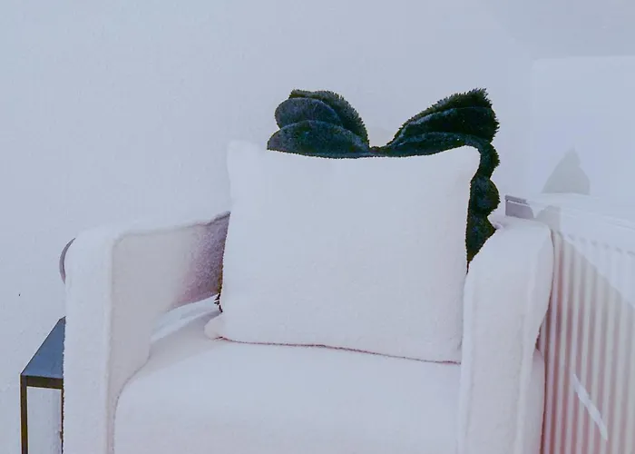 Boho Chic In Town Center *